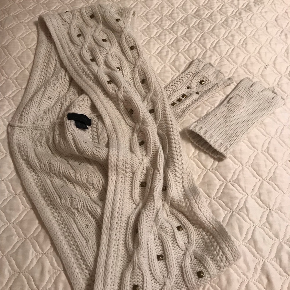 Infinity scarf and gloves
